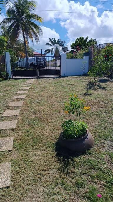 Tukusi Bungalow เลอ มูเล่ ภายนอก รูปภาพ