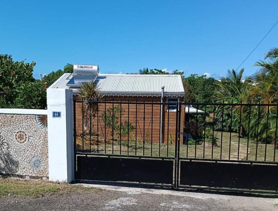 Tukusi Bungalow เลอ มูเล่ ภายนอก รูปภาพ